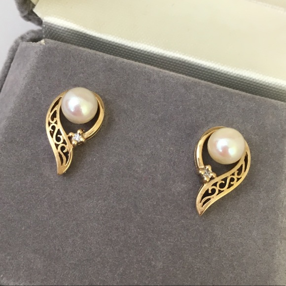 NOT FOR SALE VTG 90s 14K Gold Pearl & Diamond Earrings. - Picture 3 of 6